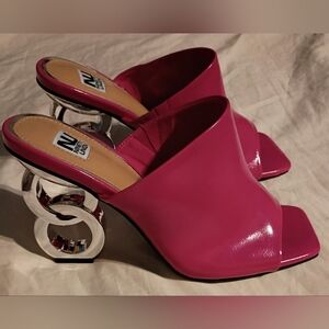 New @ Unused Ninety Union women's Rumba Fuschia Slide Sandals- Size 9